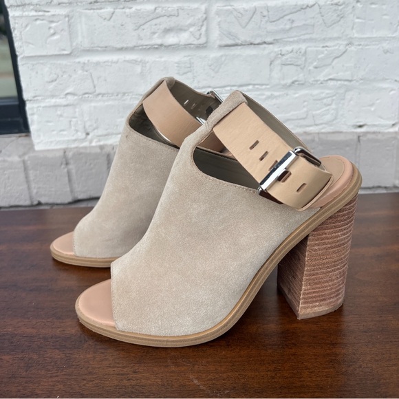 Marc Fisher Vashi Peep Toe Heels - Picture 3 of 8